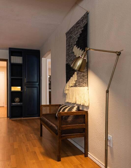 Escape To A Restored 1920S East Waco Bungalow Esterno foto